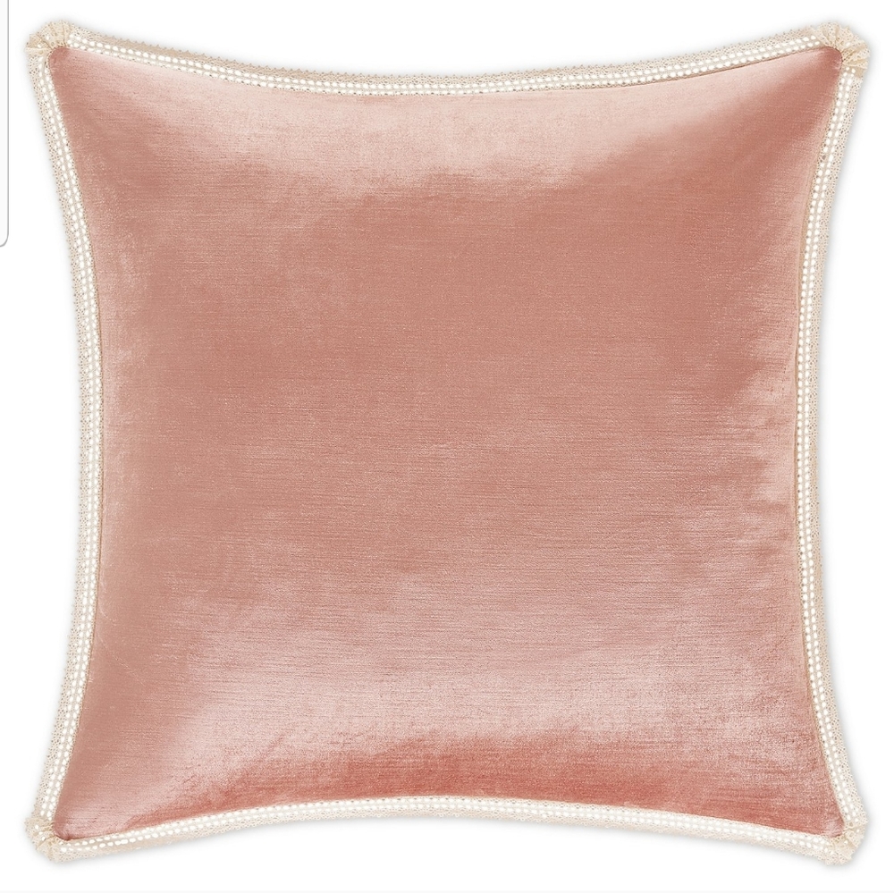 J. Queen New York European Shams